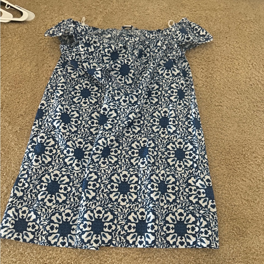 Vineyard vines dress